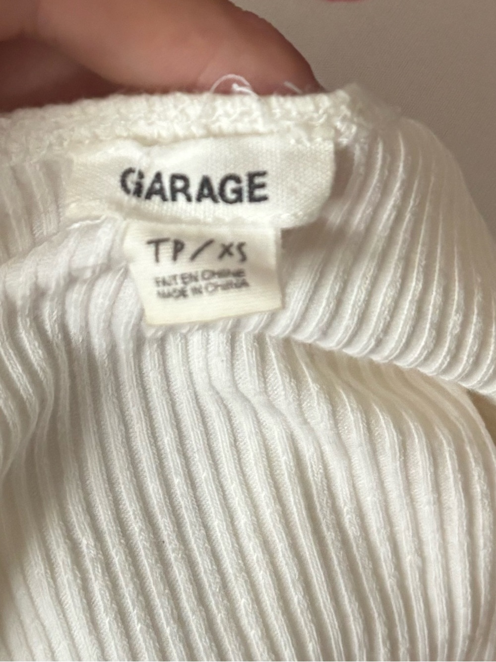 Garage Off-White Ribbed Button Crop Tank - Picture 3 of 3